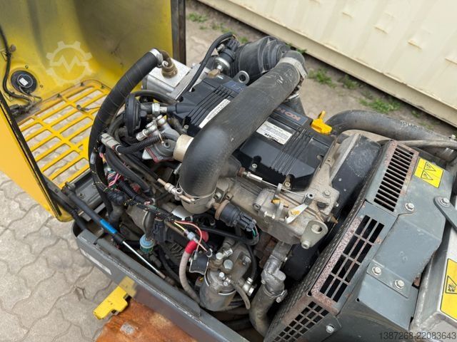 Single drum roller WACKER Neuson RT82-SC3 / 2015 BJ / 516 H / Remote