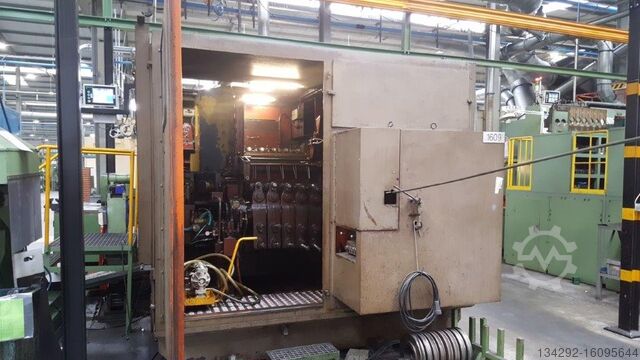 National Machinery 750 S3 - 5 DIE National Machinery 750 5 Die S3 Cold Former