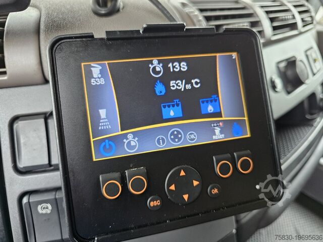 Refuse collection vehicle DAF CF 410 8X2/6 FAUN / BEKKER LAGRAM 16m3 / WAS IN...