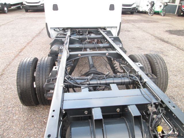 Transporter Fahrgestell IVECO 40 C14 CNG 3.0 *Fahrgestell*Euro6*