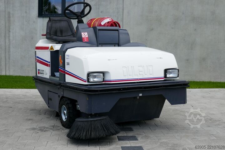 Warehouse technology Dulevo Kehrmaschine 90 BK