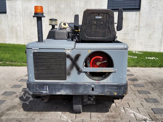 Warehouse technology Kärcher Kehrmaschine KM 130/300 RLPG