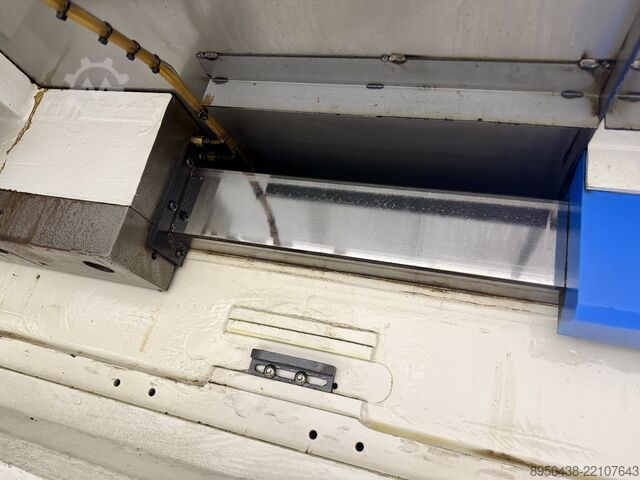 CNC turning and milling center DOOSAN Puma 600M