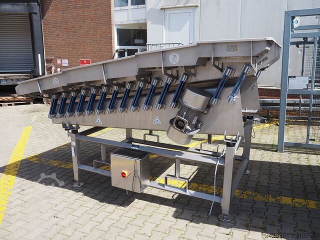 Vibrating trough screen TOMRA 