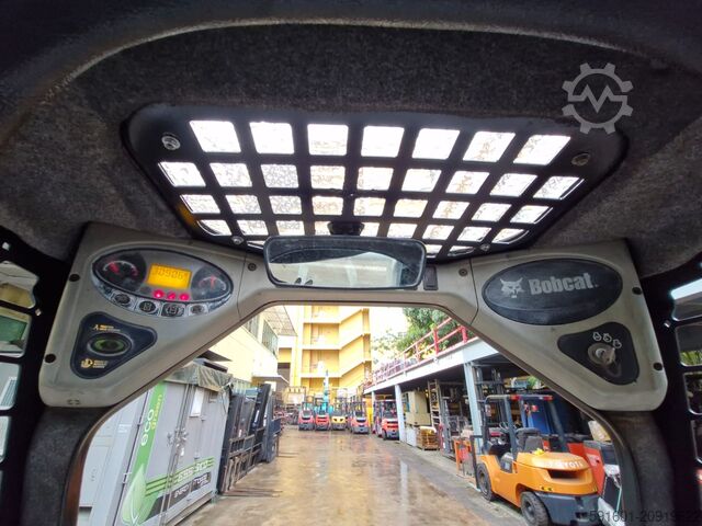 Compact tractor BOBCAT T300