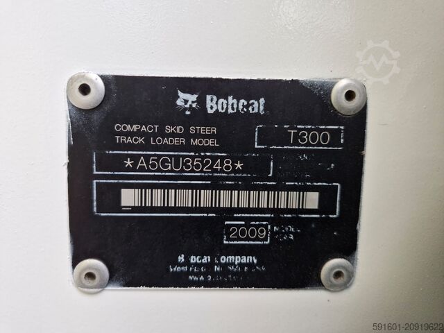 Compact tractor BOBCAT T300