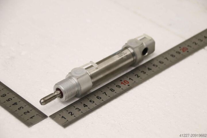 Pneumatic cylinders Festo DSNU-20-35-PPV-A  Hub 35 mm