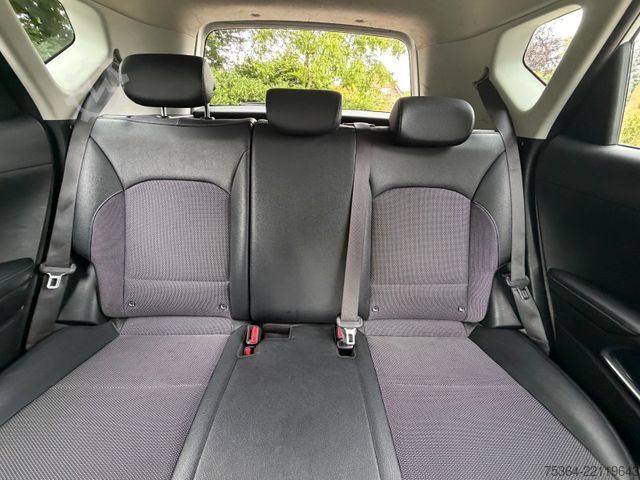 Van KIA Soul e-Soul DynamicLine 64 kWh LED Navi Kamera