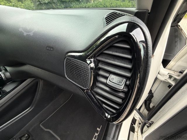 Van KIA Soul e-Soul DynamicLine 64 kWh LED Navi Kamera