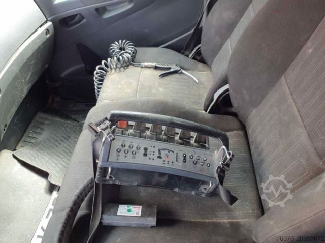 Three-sided tipper truck MERCEDES-BENZ Atego MB 1223 K Kran Hiab 077B-2 HIDUO Funk AHK