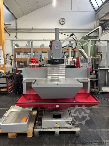 Universal- Fräs- und Bohrmaschine Kunzmann WF 7/3 TNC 124