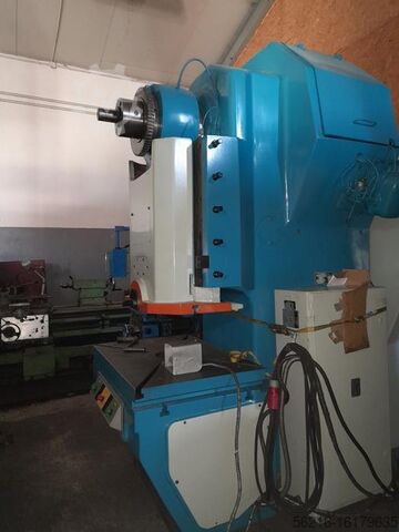 Exzentrische Presse ZTS Kosice LE-250C