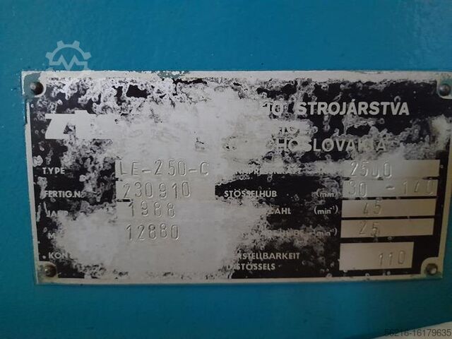 Eccentric press ZTS Kosice LE-250C