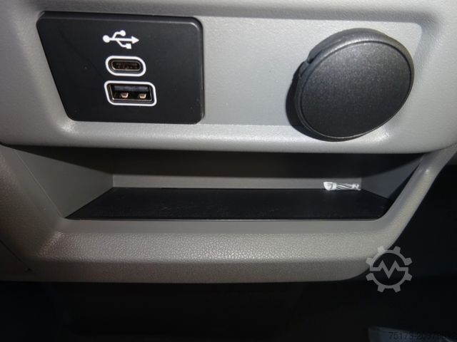 Kleinbus FORD Transit Custom L2 Trail 4x4 Kombi AHK Matrix 360