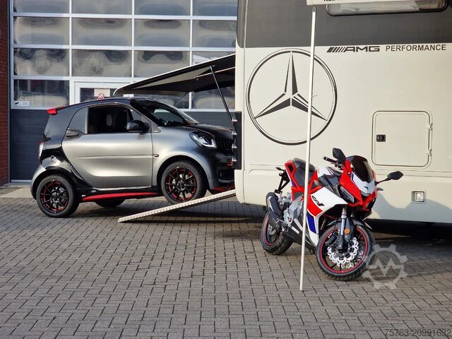 Integral Mercedes-Benz Morelo Palace Liner 97 GO Slide-Out 300pk Slide...