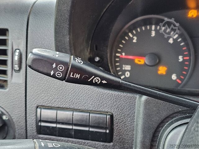 High-roof van VOLKSWAGEN CRAFTER 2.0 L1H1 Airco