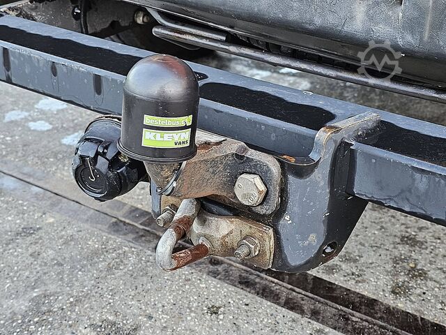 High-roof van VOLKSWAGEN CRAFTER 2.0 L1H1 Airco