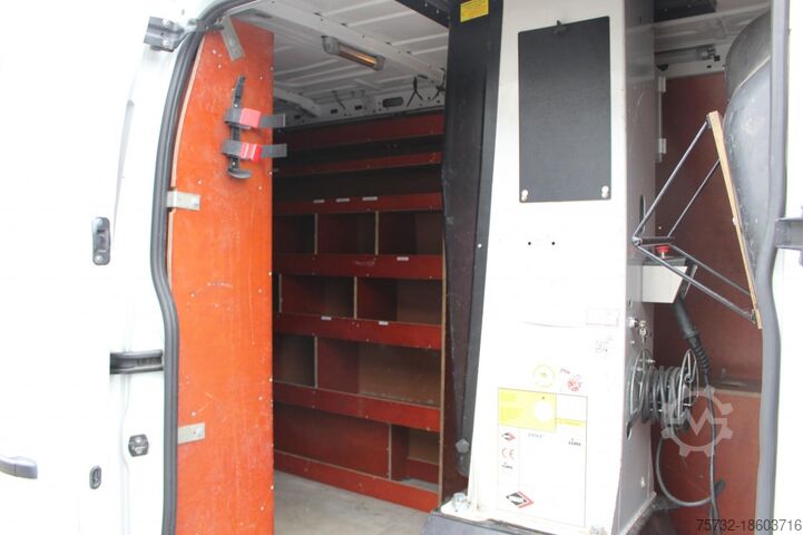 Working platform truck Renault Master 130 E6  Versalift ETL32  12,5m Kamera Navi