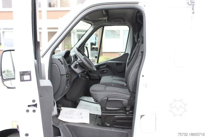 Working platform truck Renault Master 130 E6  Versalift ETL32  12,5m Kamera Navi
