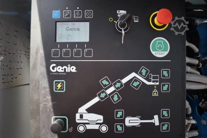 Teleskopbühne Genie S65XC Trax Valid inspection, *Guarantee! Diesel, 4