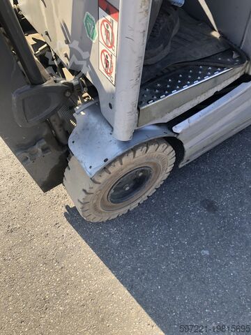 Electric - 3 wheels Still RX20-14C