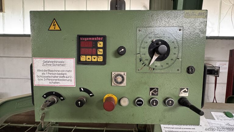Schwenkbiegemaschine BIEGEMASTER BMTH 8.1,25