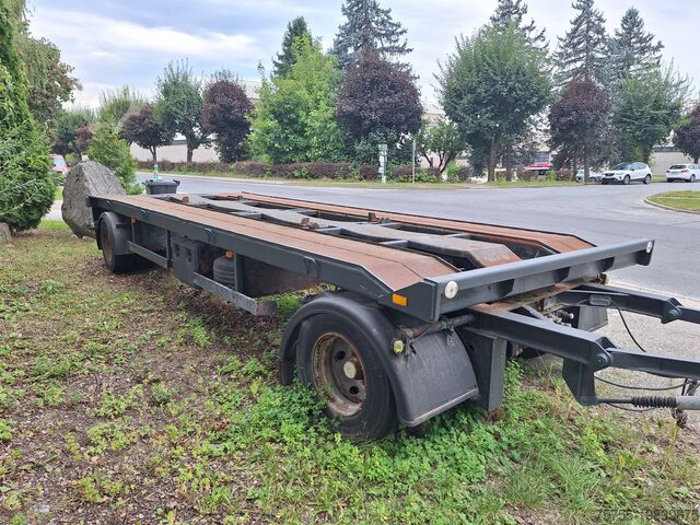 Roll-off trailer Ressenig  2 Achser Bj.2000  6,70m Länge 