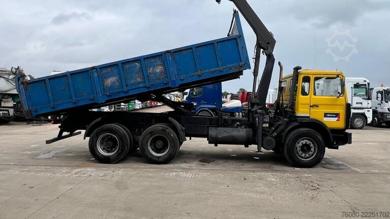 Tipper with crane Renault G 290 Manager (POMPE MANUELLE / GRUE / LAMES / ...