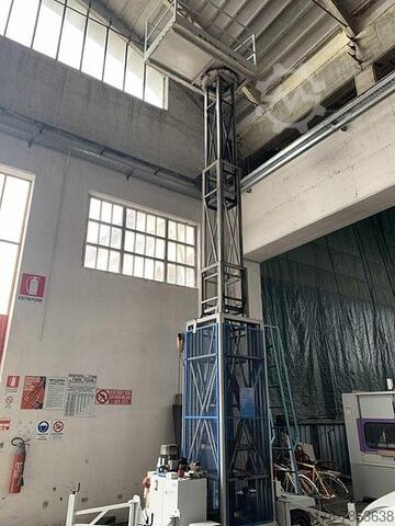 Hydraulic lifting platform for operator, capacity 200 kg Sordella 