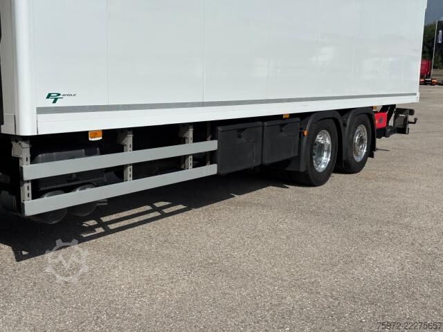 LKW mit Kofferaufbau  Actros 2553LL LENK/LIFT