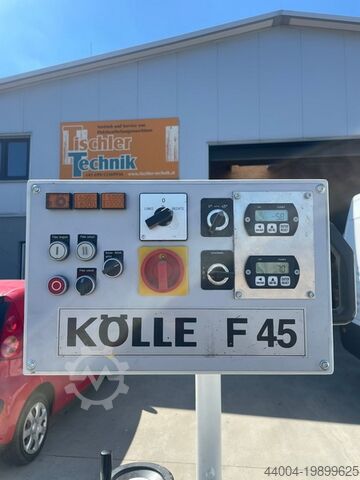 Swivel spindle milling machine Kölle F45