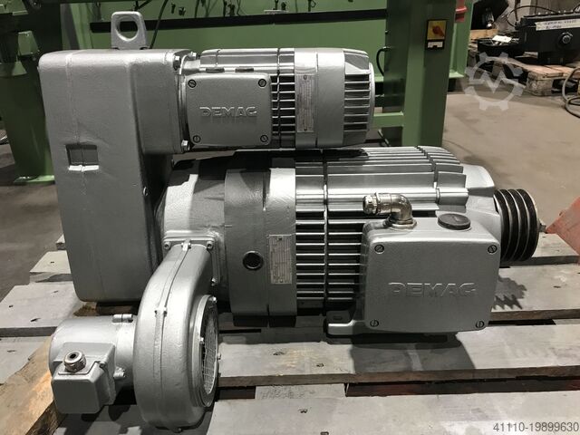 Fine-feed drive DEMAG 