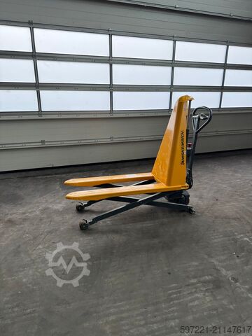 Hochhubwagen / Scherenhebebühnen Jungheinrich AMX10e