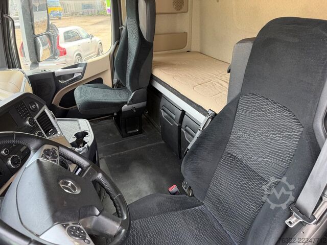 Volume tractor Mercedes-Benz ACTROS 1842 4X2 E6 LOW DECK / ENGINE BROKEN /