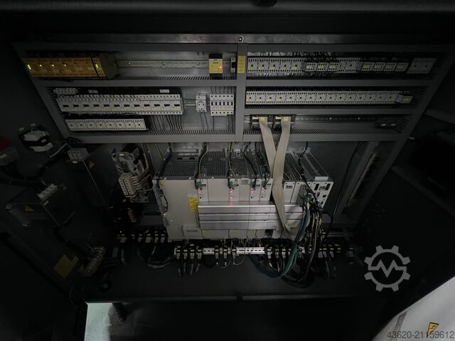 Universal Doppel Bearbeitungszentrum DMG DMU 70VL