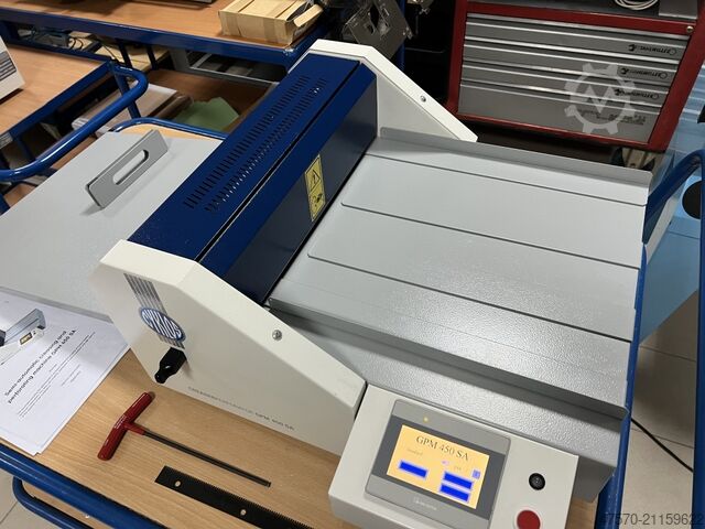 Halbautomatische Rillmaschine Cyklos GPM 450SA Semi-Automatic Creaser