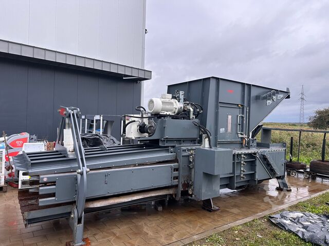 Automatische Ballenpresse HSM VK4812P HSM VK 4812P
