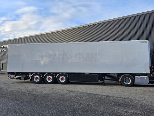 Refrigerated/frozen transport Vedecar LPRS 24 / LIFT AXLE / THERMO KING / TAIL LIFT