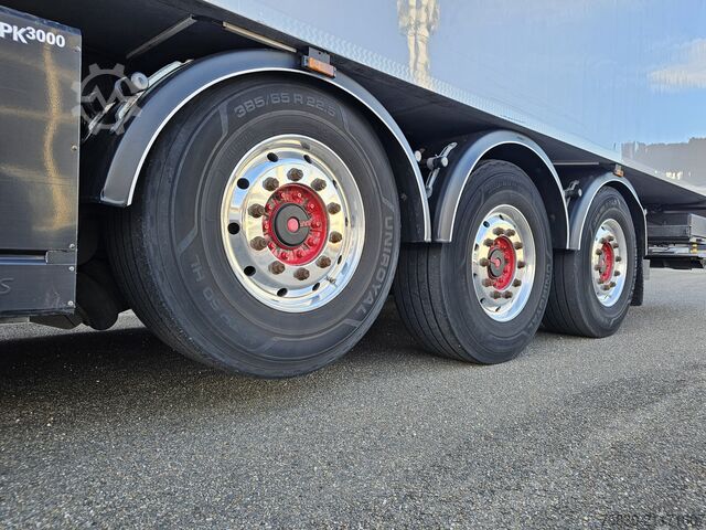 Refrigerated/frozen transport Vedecar LPRS 24 / LIFT AXLE / THERMO KING / TAIL LIFT