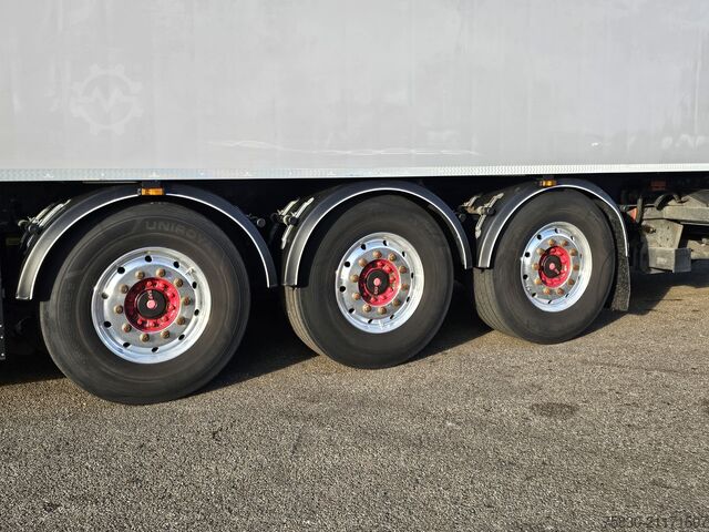 Refrigerated/frozen transport Vedecar LPRS 24 / LIFT AXLE / THERMO KING / TAIL LIFT