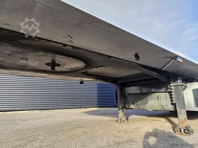 Refrigerated/frozen transport Vedecar LPRS 24 / LIFT AXLE / THERMO KING / TAIL LIFT