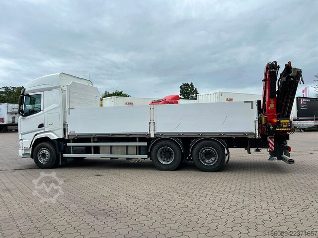 Flatbed truck DAF XF 480 Baustoffpritsche mit Fassi Ladekran F235