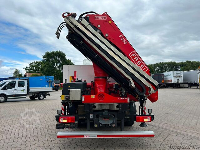 Flatbed truck DAF XF 480 Baustoffpritsche mit Fassi Ladekran F235