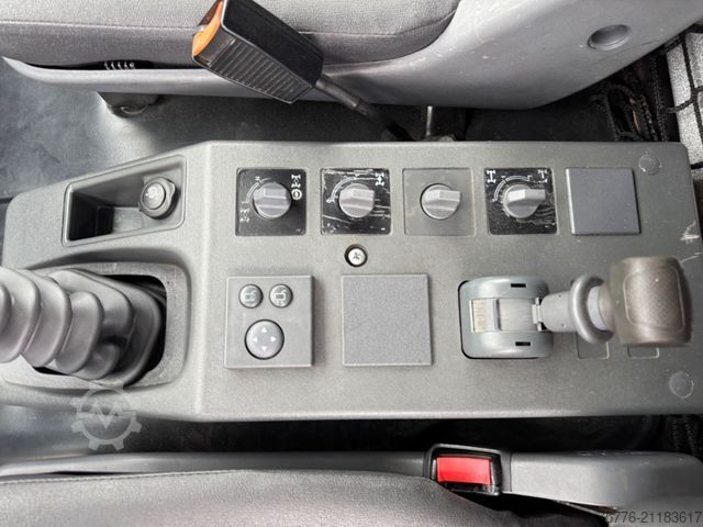 LKW mit Pritsche & Plane IVECO 140 E240  Eurocargo 4x4 Miltär Camper Expedition