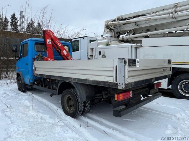 Pritschenwagen MERCEDES-BENZ Vario 814 D Pritsche Kran Fassi F45