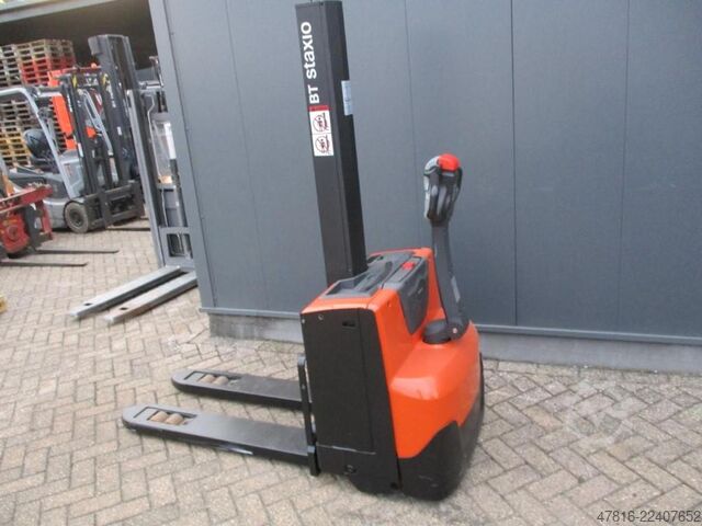 High lifting pallet truck BT SWE 080L