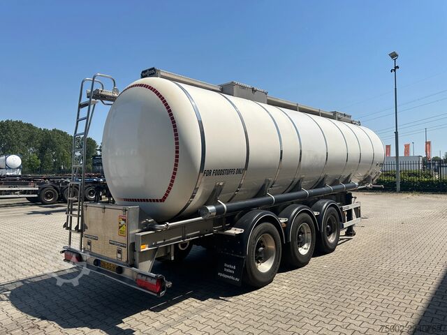 Food tanker Van Hool FOOD / RVS chassis / empty weight: 5.860kg / 29...
