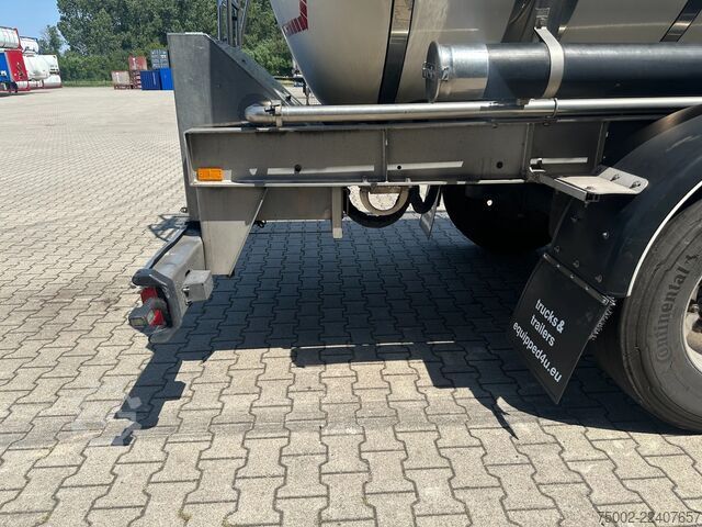 Food tanker Van Hool FOOD / RVS chassis / empty weight: 5.860kg / 29...