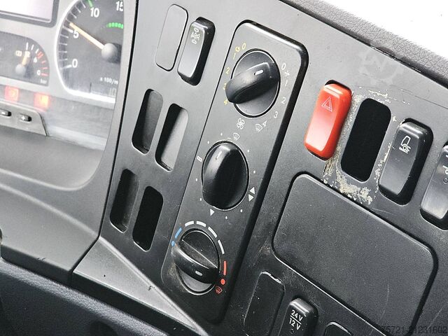 Koffer MERCEDES-BENZ ATEGO 1229 MANUAL TAILLIFT