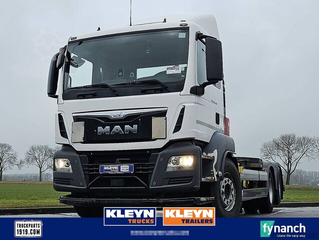 Hakenarmsystem M.A.N. 26.440 TGS 6X2-4 INTARDER